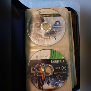 XBOX 360 game discs.